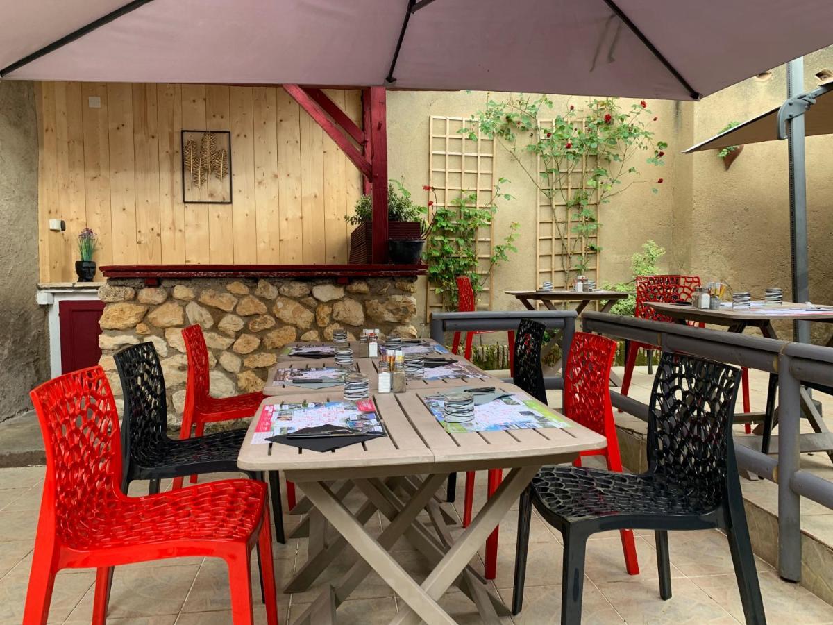 Hôtel Restaurant de l'Union Mirambeau (Charente-Maritime) Exterior foto