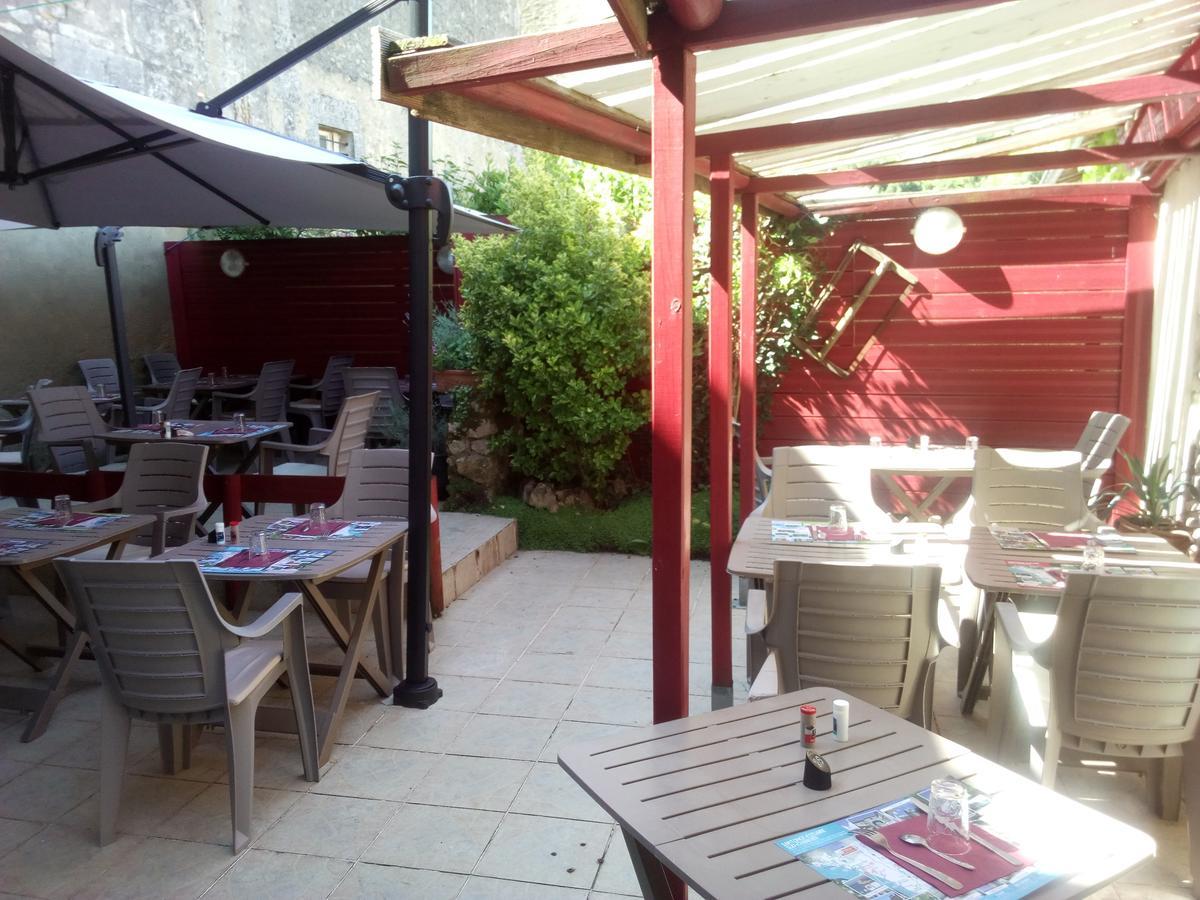Hôtel Restaurant de l'Union Mirambeau (Charente-Maritime) Exterior foto