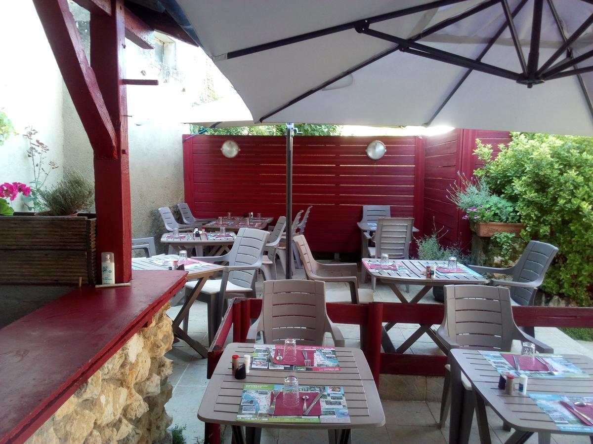 Hôtel Restaurant de l'Union Mirambeau (Charente-Maritime) Exterior foto